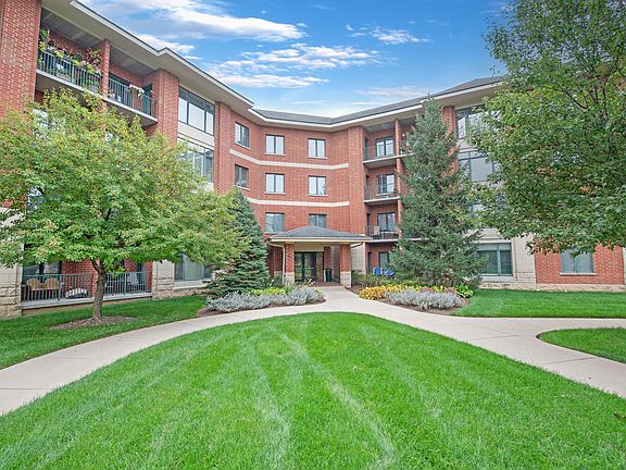 2nd image of 855 E 22nd St APT 202