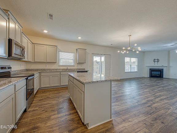 5th image of 12010 Poppyseed Ln