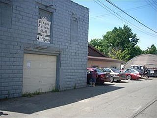 2nd image of 1 E Monroe St