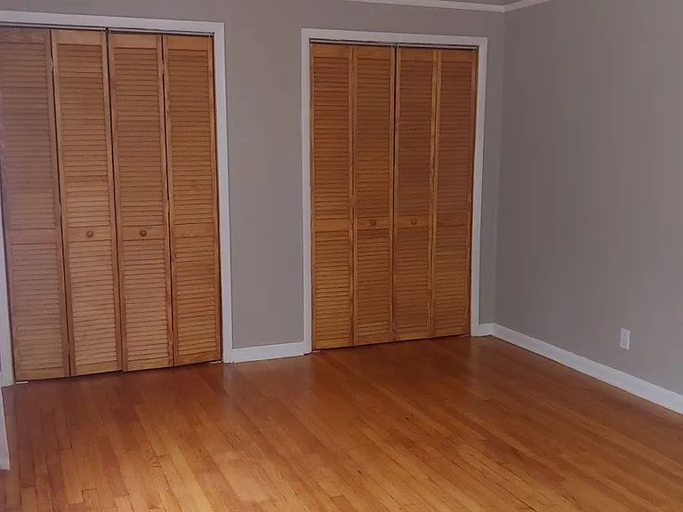 Maple Place Apartments — Photo 12