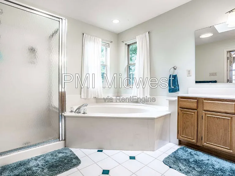 3712 Kinnett Ln — Photo 16