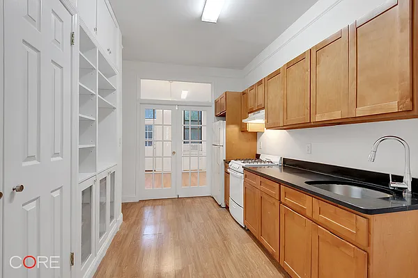 Rented by CORE | media 4