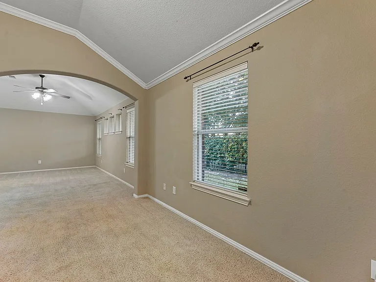 11962 Henderson Dr — Photo 17