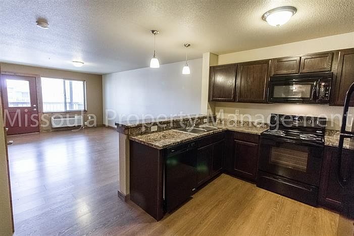 2nd image of 555 S Catlin St APT 302