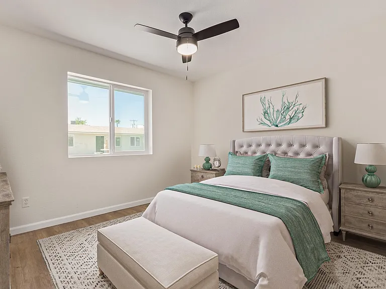 1438 E Broadway Rd — Photo 14