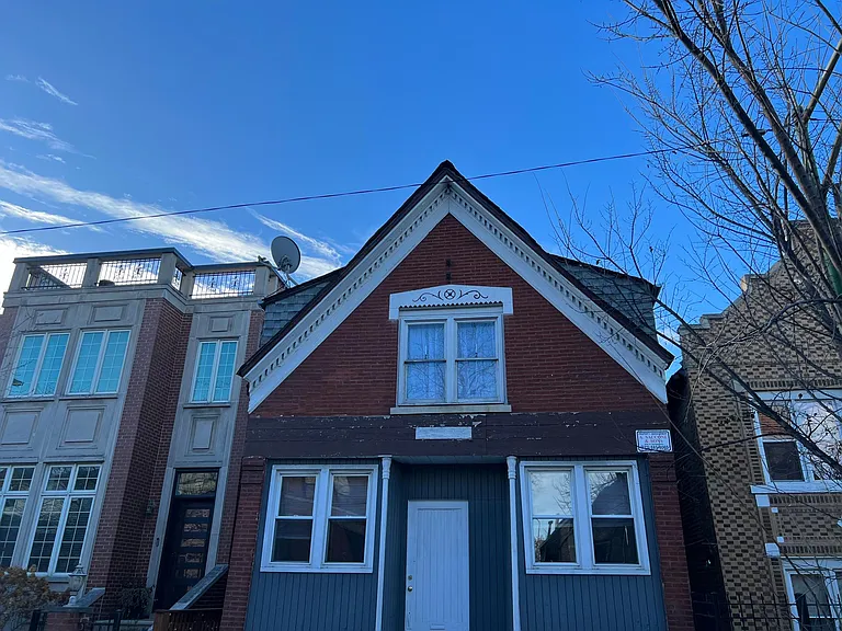 2122 N Winchester Ave #1F — Photo 1