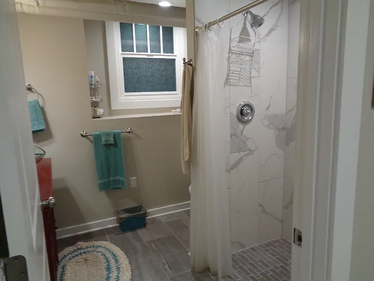 1012 Grand Ave — Photo 4