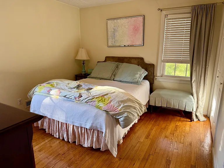 509 Cedarbrooke Ln — Photo 2