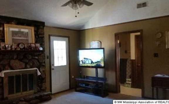 3rd image of 8282 Hackberry Dr