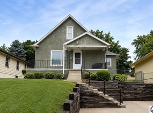 3814 Gordon St, Omaha, NE 68105
