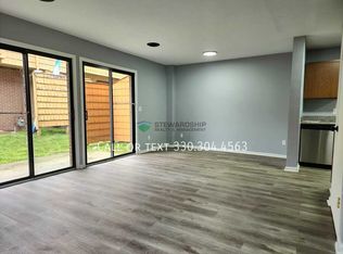 693 Carroll St, Akron, OH 44304