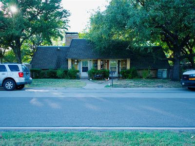 2205 Bowling Green St, Denton, TX, 76201