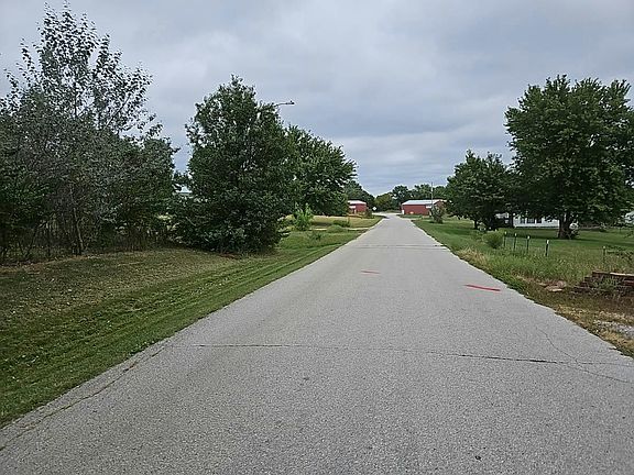 5th image of 5610 Hawk Lake Dr