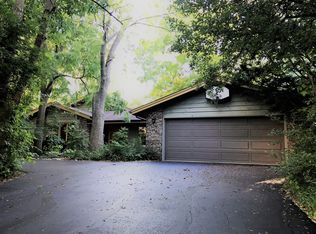 4336 Canterbury Ln, Racine, WI 53403