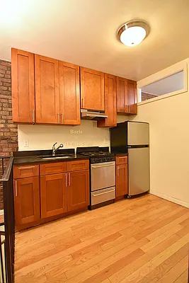 Rented by J Misrahi Realty Corp | media 2