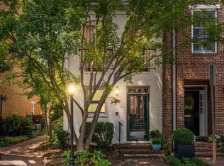 1110 N Pitt St, Alexandria, VA 22314