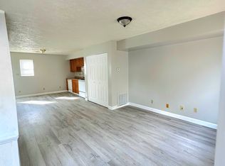 507 W College St #A, Carbondale, IL 62901