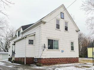 2939 E 67th St, Cleveland, OH 44127