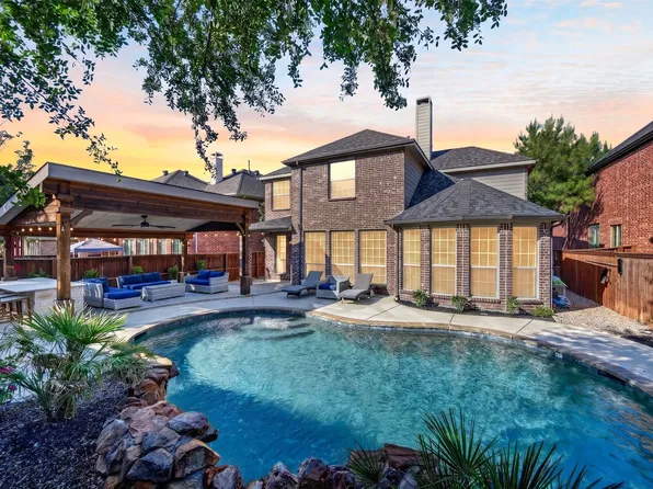 8417 Bayberry Ave, Lantana, TX 76226