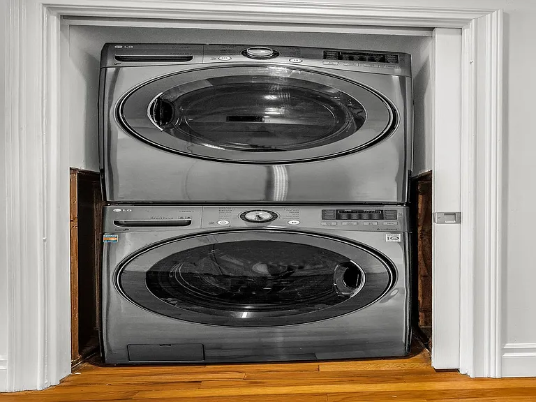 815 Broadway St #1 — Photo 8