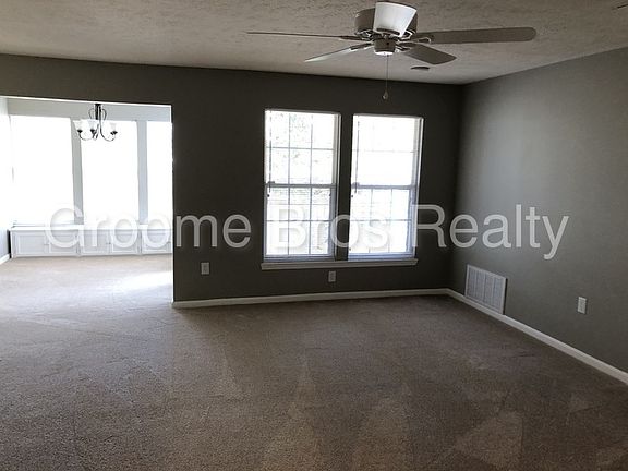5th image of 10217 Wolfe Manor Ct Unit 406