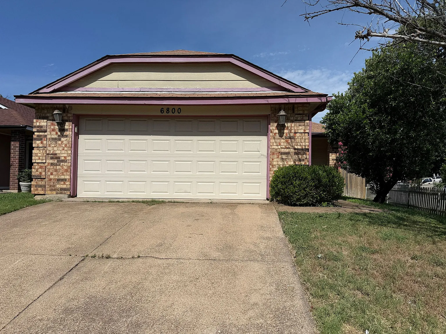 3 bed, 1347 sqft, $1,860 — Photo 1