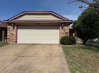 6800 Cuculu Dr, Fort Worth, TX 76133