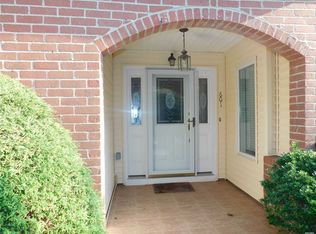 601 Alden Ct E, Saint James, NY 11780