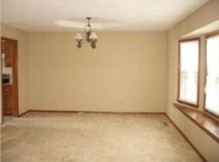 310 E 14th St, Cameron, MO 64429
