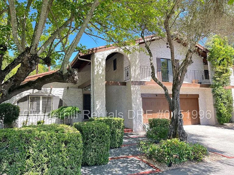 6598 Bridgewood Dr — Photo 1