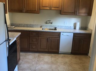 922 Oak Ln APT 1, Menlo Park, CA 94025