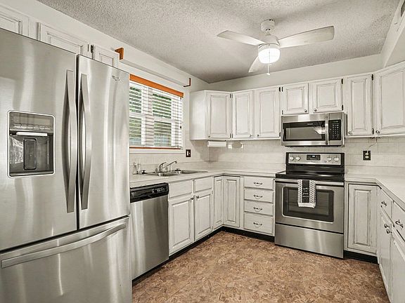 5th image of 2270 Vereen Circle
