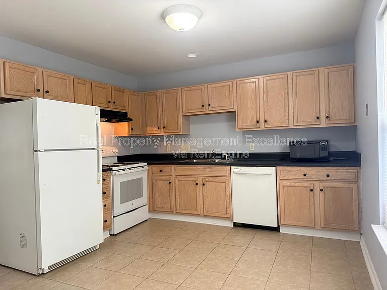 12 Red Ln #B — Photo 8
