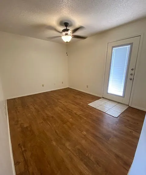 1226 N Lbj Dr #2 — Photo 9