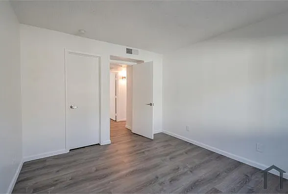 2 bed, 750 sqft, $1,095 — Photo 3