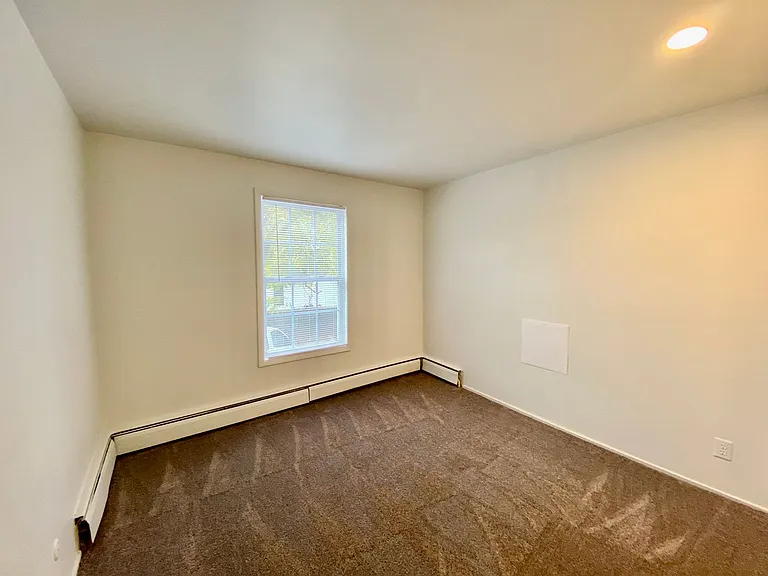 504 Saint Johns St — Photo 95