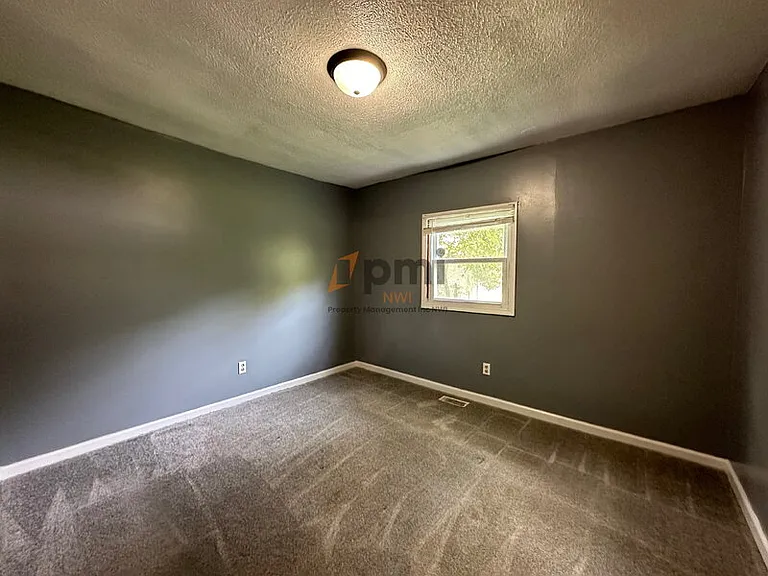 3464 Iowa St — Photo 8