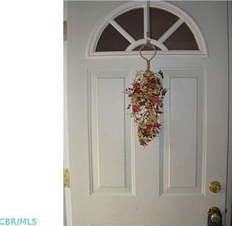 3rd image of 617 N Maple St