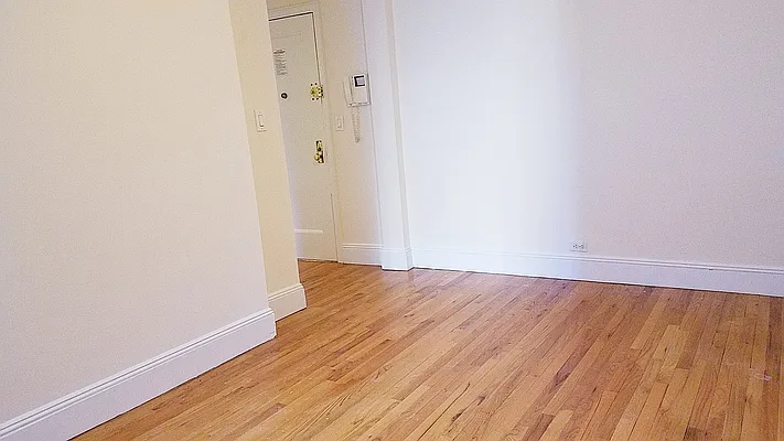 Rented by Corcoran | media 20