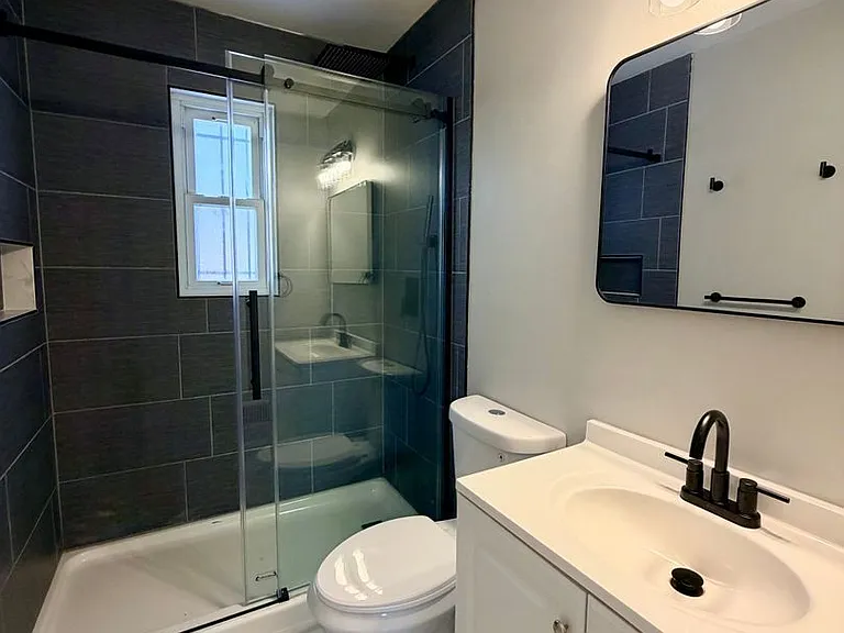 630 Dornbush St — Photo 10