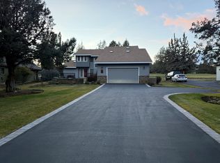 2139 Osprey Dr, Redmond, OR 97756