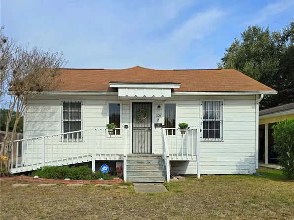 1105 E 5th St, Alice, TX 78332