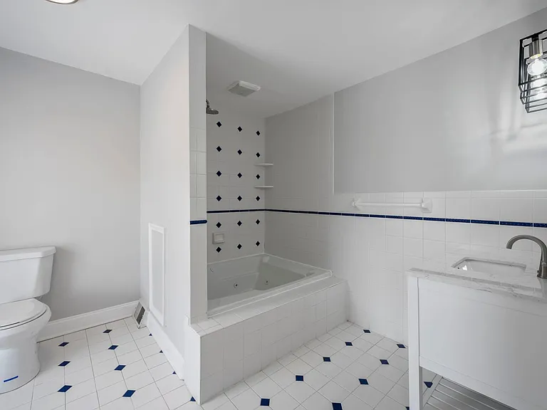 4523 Baker St — Photo 24