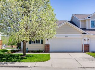 6029 Cottage Dr, Johnston, IA 50131
