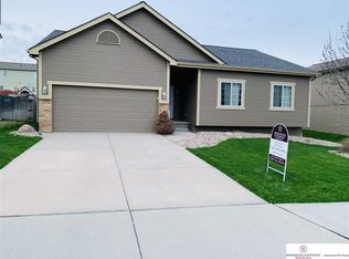 18564 Polk St, Omaha, NE 68135