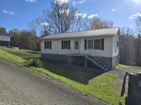 150 Greenbrier Dr, Buckhannon, WV 26201