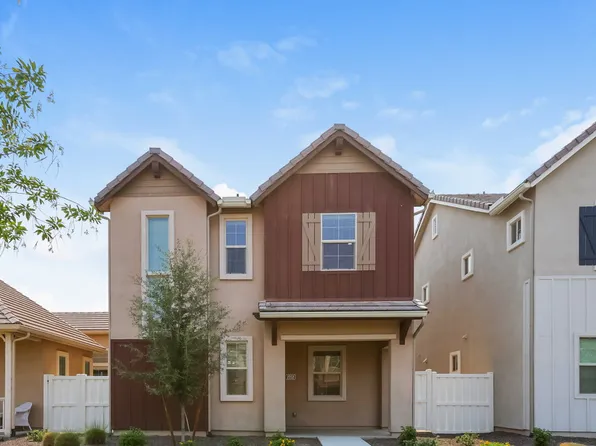 2252 S Osborn Ln, Gilbert, AZ 85295