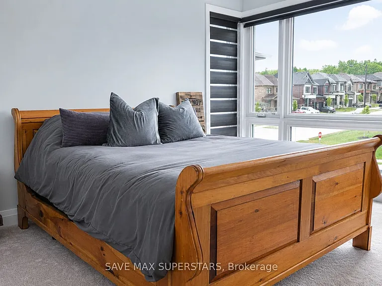4 Sweet Cicely St — Photo 44