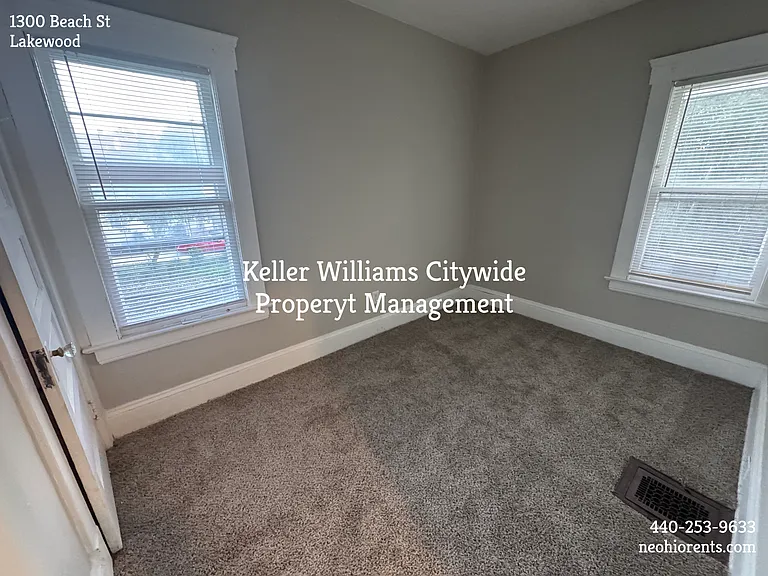 1300 Beach Avenue, Lakewood — Photo 13