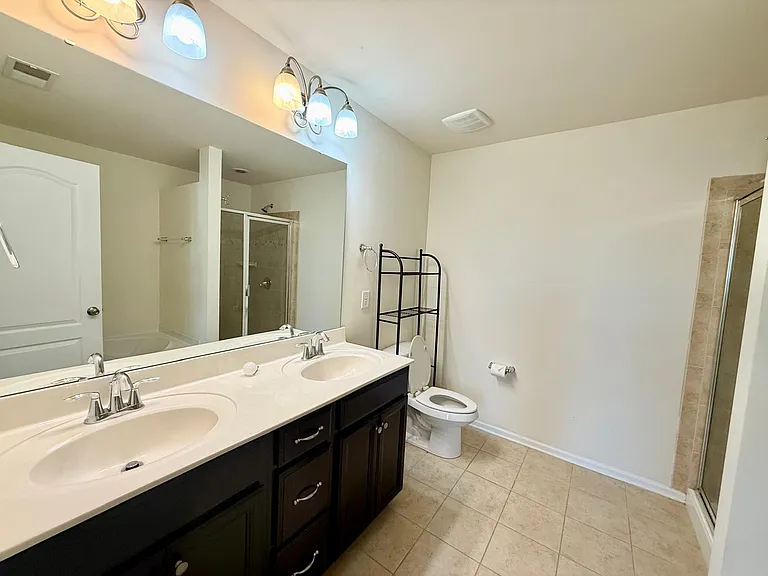7021 Broughton Ln — Photo 18